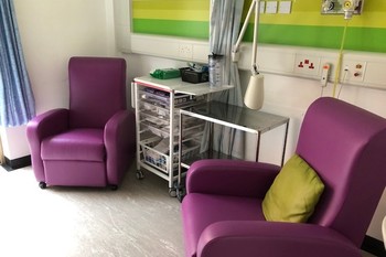 New recliner chairs donated to City Hospital Nottingham by Jasmine&#039;s Legacy of Dreams 