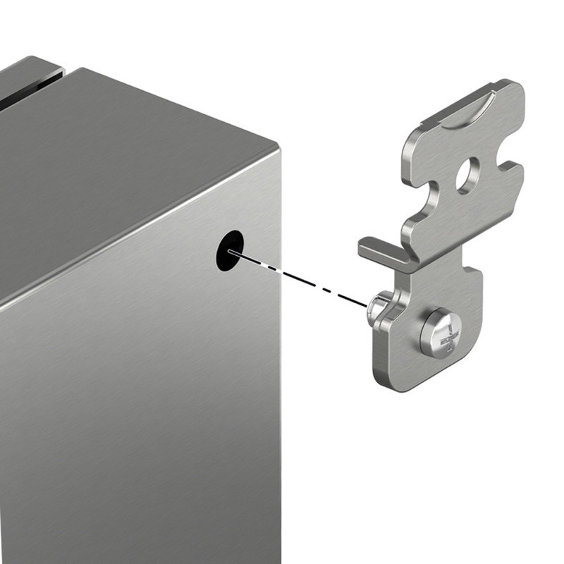 NSYAEFPFSBX Schneider Electric PanelSeT SBX Set of 4 Stainless Steel Wall Fixing Brackets for PanelSeT SBX