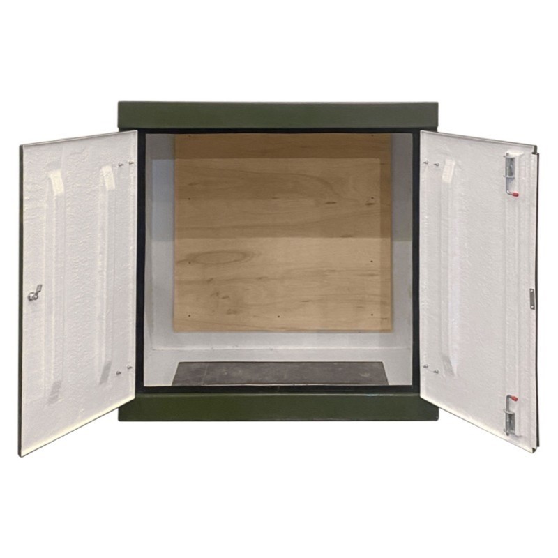 RSC12127GN-SS GRP 1260H x 1215W x 750mmD Roadside Cabinet Green IP55 with Open Bottom Stainless Steel Hinges